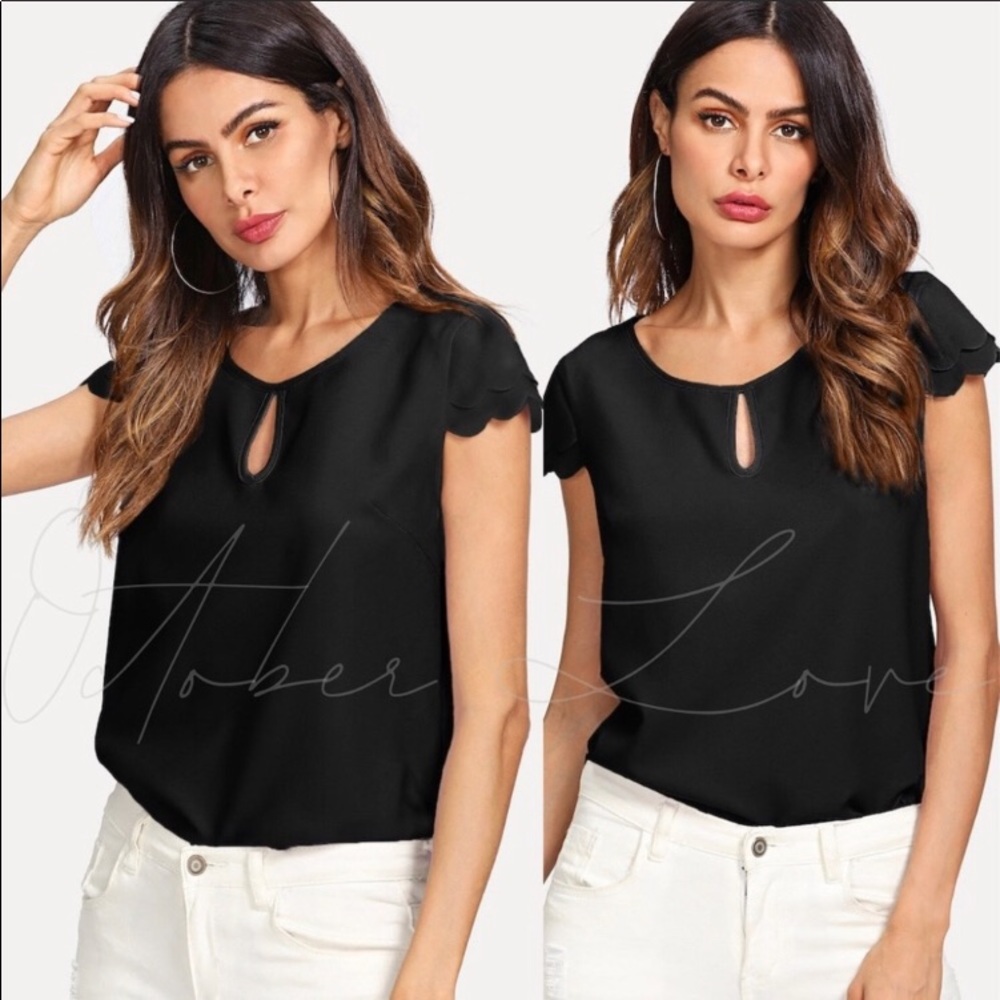 ♥️ 4 left ♥️ black  top